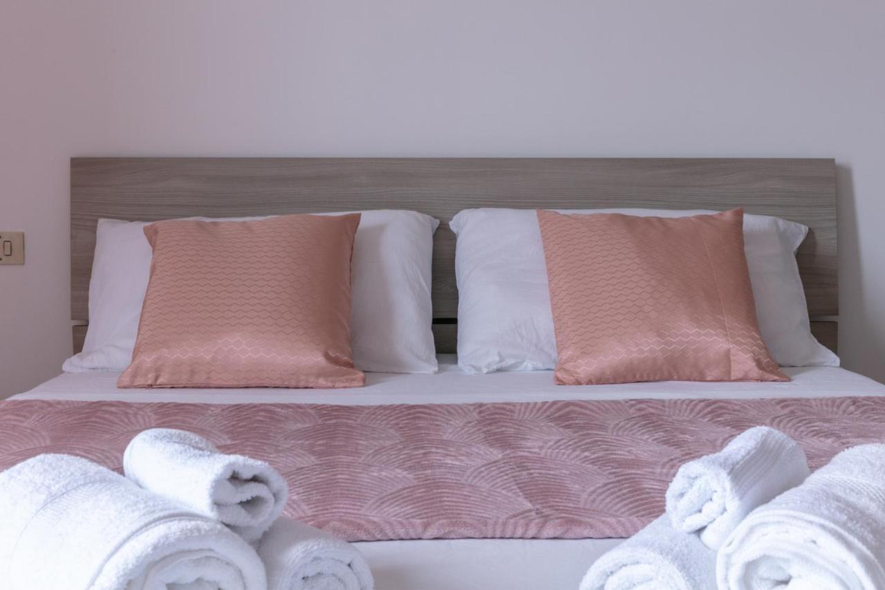 Dehomes - Luxury Grand Suite ميلان المظهر الخارجي الصورة